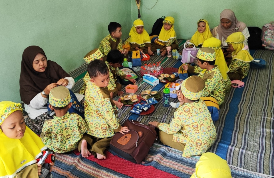 Dalam Momen Hari Guru, TK ABA Bebekan Gelar Home Visit untuk Perluas Pengalaman Belajar Anak