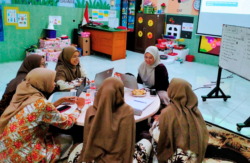TK Aba Bebekan Tingkatkan Kualitas Publikasi Sekolah Lewat Sharing Menulis Kreatif
