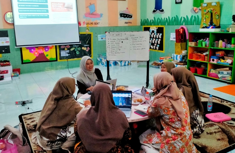 TK Ababe Tingkatkan Kualitas Publikasi Sekolah Lewat Sharing Menulis Kreatif